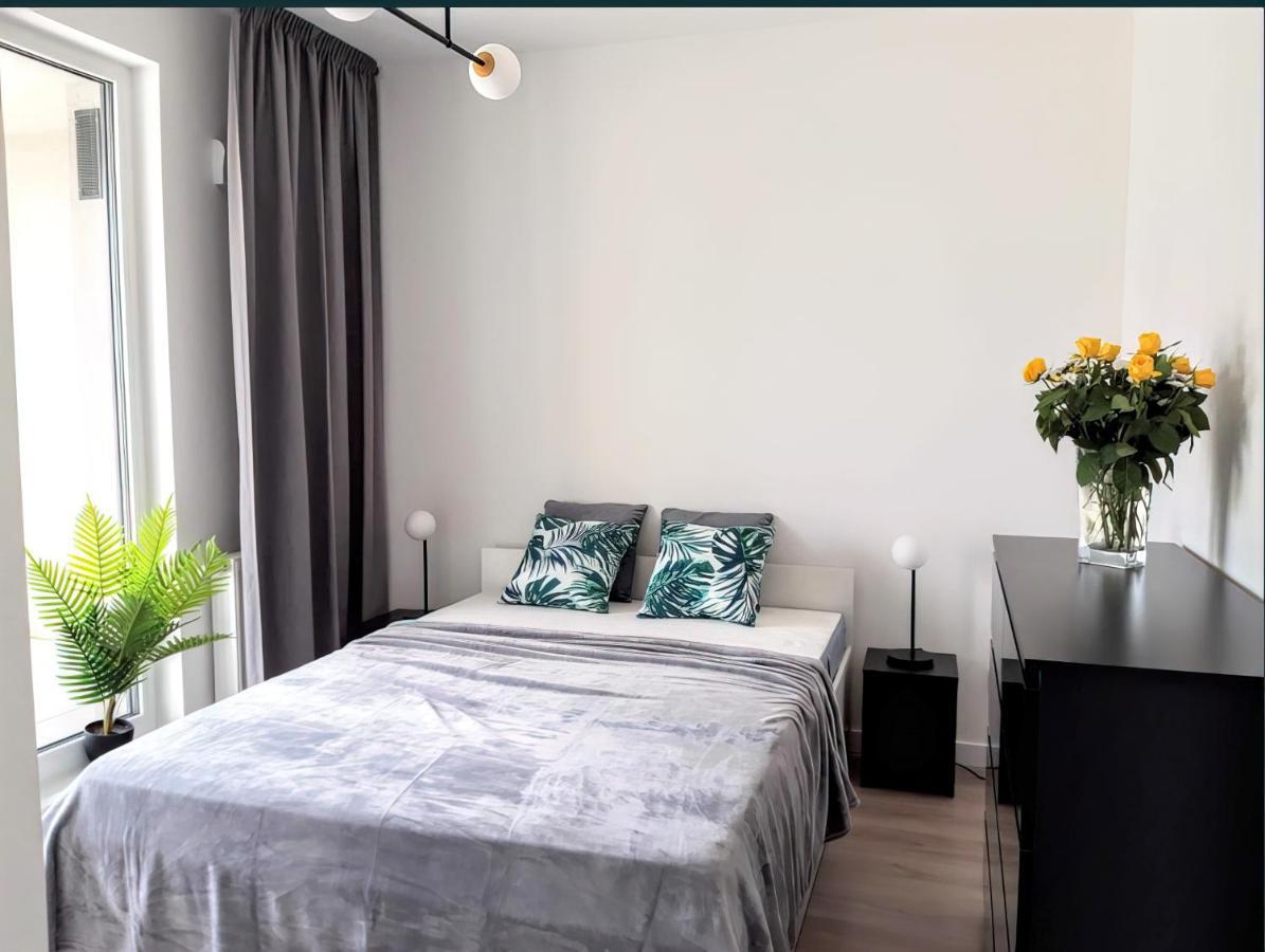 Apartamenty Fuzja - Komfortowe Mieszkania Blisko Centrum Lodzi Garaz Exteriér fotografie