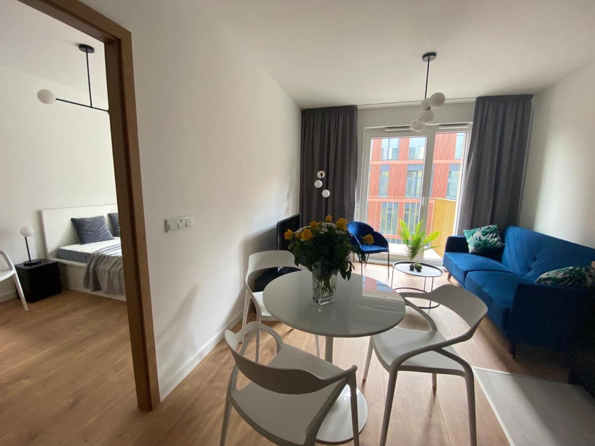Apartamenty Fuzja - Komfortowe Mieszkania Blisko Centrum Lodzi Garaz Exteriér fotografie