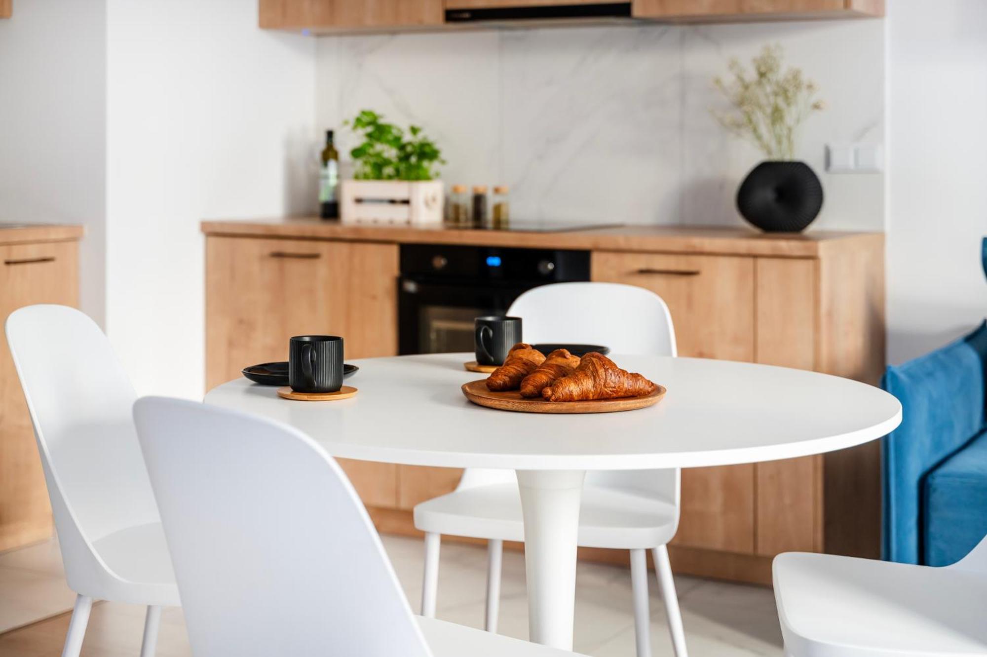 Apartamenty Fuzja - Komfortowe Mieszkania Blisko Centrum Lodzi Garaz Exteriér fotografie