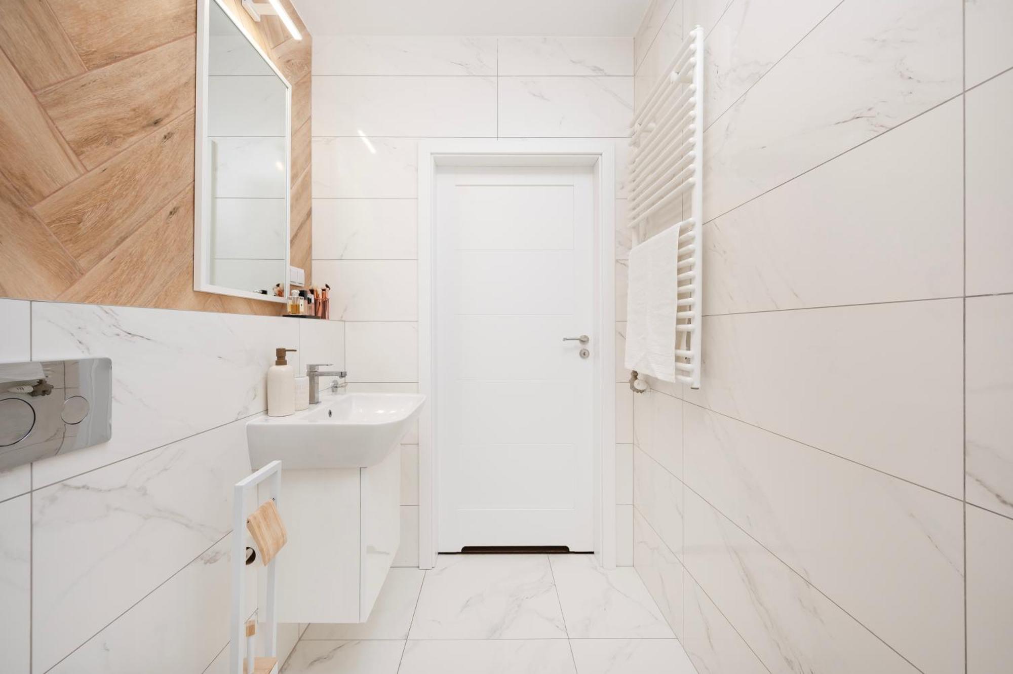 Apartamenty Fuzja - Komfortowe Mieszkania Blisko Centrum Lodzi Garaz Exteriér fotografie